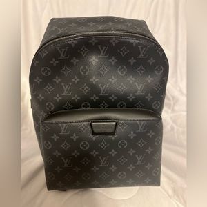 Louis Vuitton discovery backpack! New! Only worn twice! Great condition